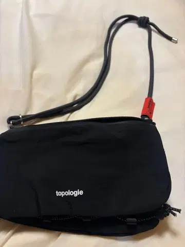 topologie 블랙 숄더백 사코슈