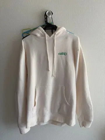 ciatre 로고 화이트 후드티