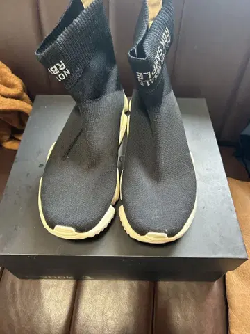 Reebok 삭런 27cm 블랙