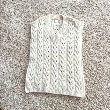 플라주 케이블 니트 베스트