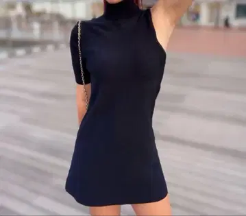 4.4만 택 포함 새상품 비대칭 니트 원피스 미니 드레스 마레네 빌거