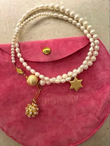 TIMELESS PEARLY 골드 참 펄 목걸이