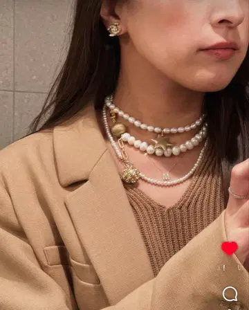 TIMELESS PEARLY 골드 참 펄 목걸이