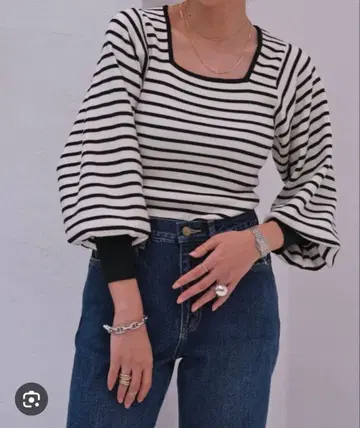 AKTE 스퀘어 넥 포인트 슬리브 니트 풀오버