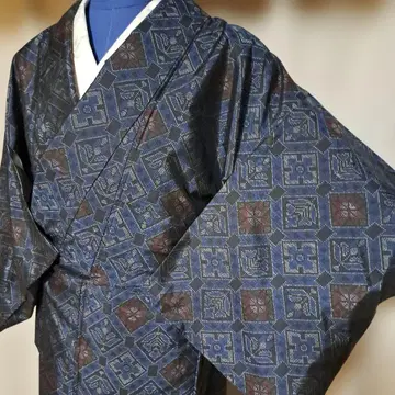 오시마 명주 네이비 컬러 미사용 일본 의류 순수 실크 기모노 유카타