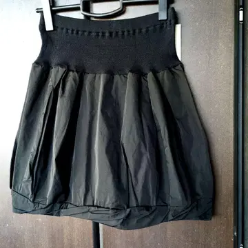 블랙 플레어 스커트 미니 기장