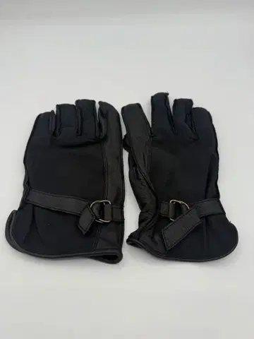 가죽 장갑 버클 포함 블랙