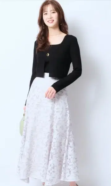 JUSGLITTY 꽃무늬 플레어 스커트