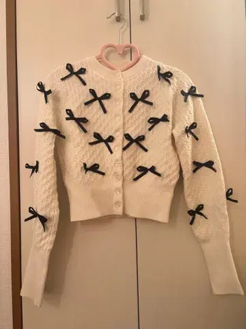 SNIDEL 리본 모티브 가디건 아이보리