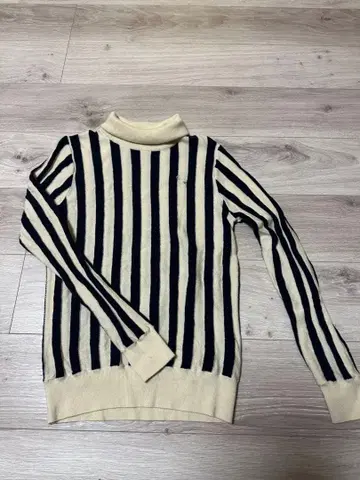 캘러웨이 스트라이프 터틀넥 니트 M