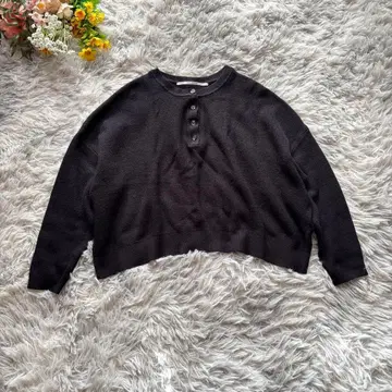 숏 기장 니트 [ F ] 블랙 긴팔 루즈핏 헨리넥 두바스 페일