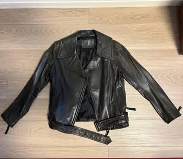 블랙 가죽 라이더 자켓