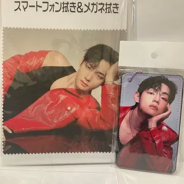 BTS V 안경닦이 1개 패스 케이스 1개