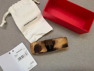 미사용 새상품 FERRAGAMO FERM VELVET 머리핀 레오파드
