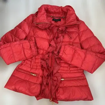 ESCADA 프릴 레드 라이트 다운 자켓 36