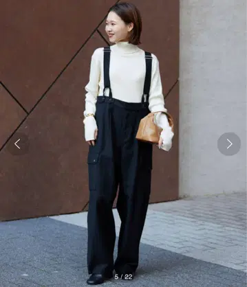 피치 백 새틴 서스펜더 카고 팬츠