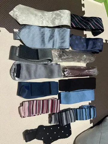 엠포리오 아르마니, 브릭하우스 포함 넥타이 15개 세트