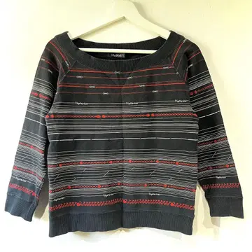 Hysteric 보더 맨투맨