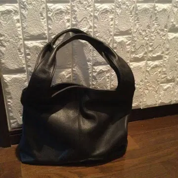 블랙 가죽 토트백