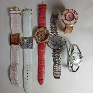 여성용 시계 세트 다채로운 디자인