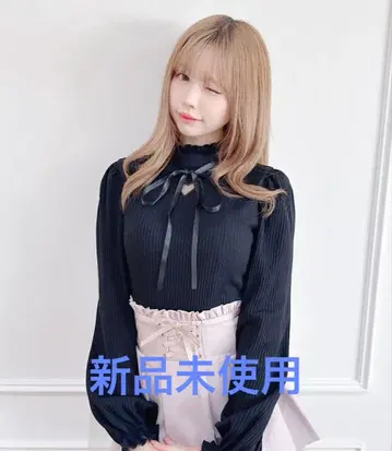 [ 새상품 ] MARS 원톤 하트 골지 상의