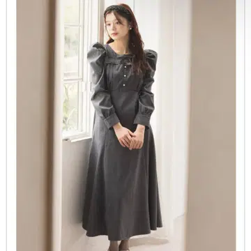 tocco 리본&펄 장식 데콜테 트임 원피스