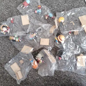 ONE PIECE 원피스 월드 컬렉션