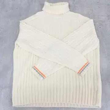 BRUNELLO CUCINELLI 아이보리 하이넥 니트 캐시미어