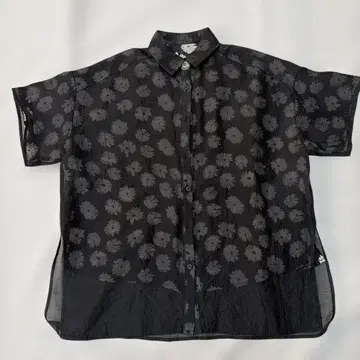 스미스타일 이아파피요네 블랙 꽃무늬 반팔 셔츠 프리 사이즈
