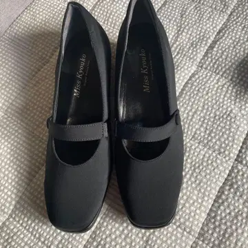 Miss Kyouko 블랙 펌프스 로우힐 24.0 EEEE