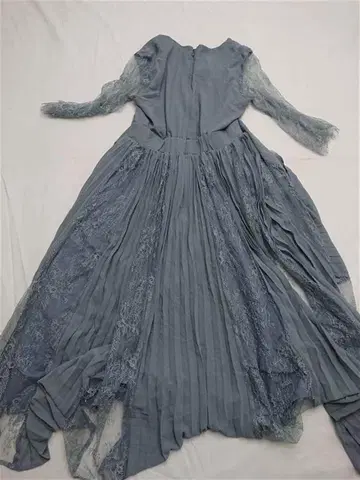 드레스플러스 레이스 절개 플리츠 롱 드레스 S 사이즈 블루 계열