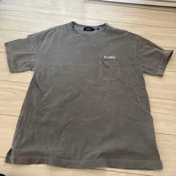 XLARGE 그레이 반팔 T셔츠 L 사이즈