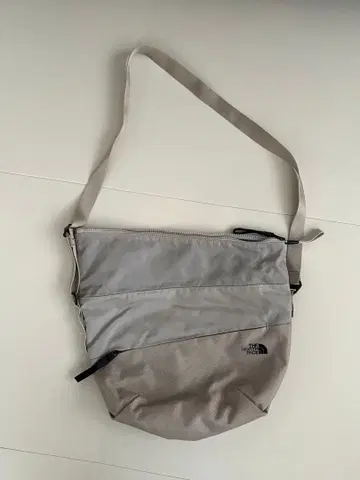 THE NORTH FACE 숄더백 베이지