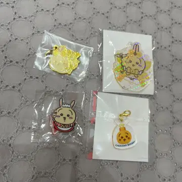 치이카와 (먼작귀) 토끼 아크릴 스탠드 참 메탈 레스토랑 4개 세트