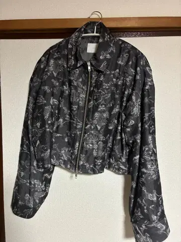 [ 거의 미사용 ] 플라워 패턴 데님 셔츠 HARE 하레