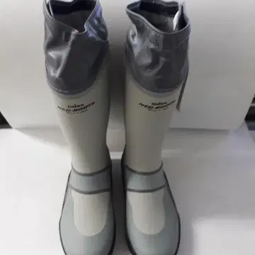 다이와 스파이크 부츠 네오부츠