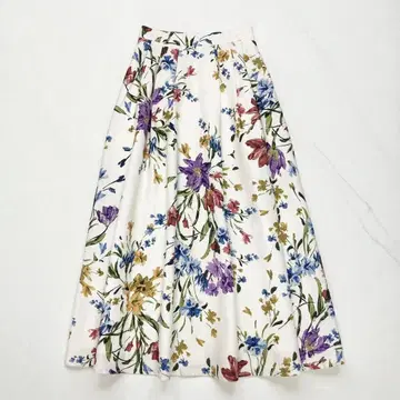 EmiriaWiz 에밀리아 위즈 플뢰르 스케치 스커트 플라워 무늬