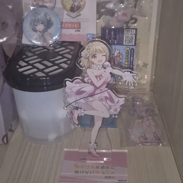 소꿉친구가 절대로 지지않는 러브코미디 쿠로하 아크릴 스탠드