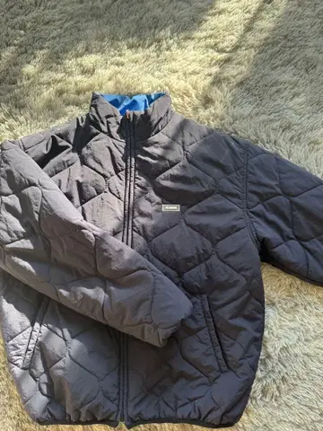 XLARGE 퀼팅 자켓 다크 그레이/라이트 블루