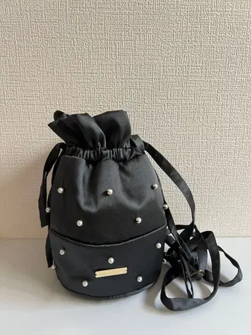 Miro amurette 펄 장식 네이비 드로우 스트링 백