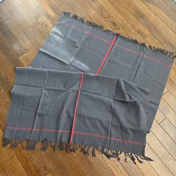 탄화 블랙 빨간색 라인 스카프