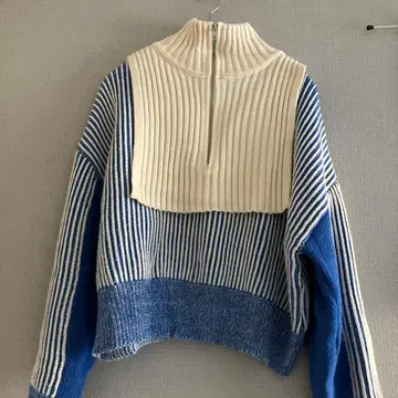 KBF 레이어드 하프 ZIP 니트