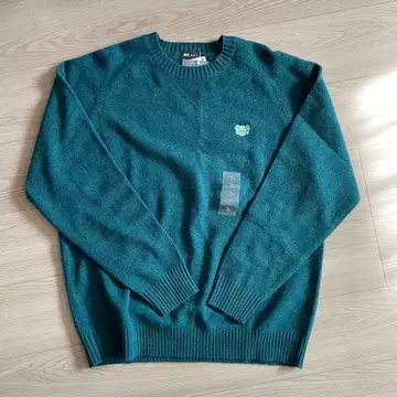 유니클로 KAWS XL 니트