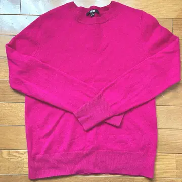 유니클로 캐시미어 S 핑크 긴팔 크루넥 스웨터