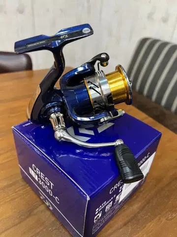 CREST 3000-C 스피닝 릴 LT