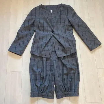 아르마니 꼴레지오니 울 셋업 하프 팬츠 사이즈 42