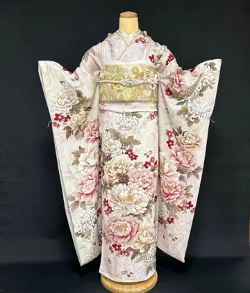 고급스러운 더스티 핑크 작약과 국화 후리소데 풀세트