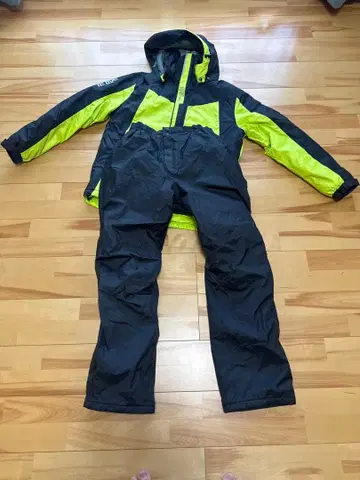 올웨더 기어 방한복