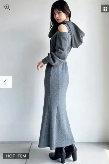 [ 미개봉 ] RESEXXY 레이어드 후디 원피스