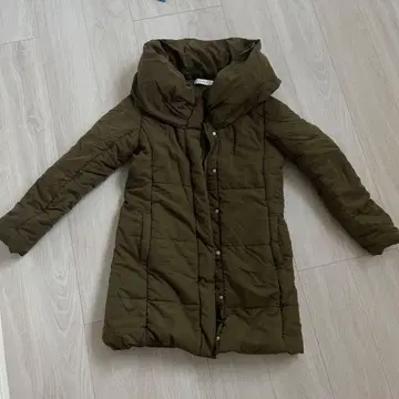 올리브색 점퍼 코트 M